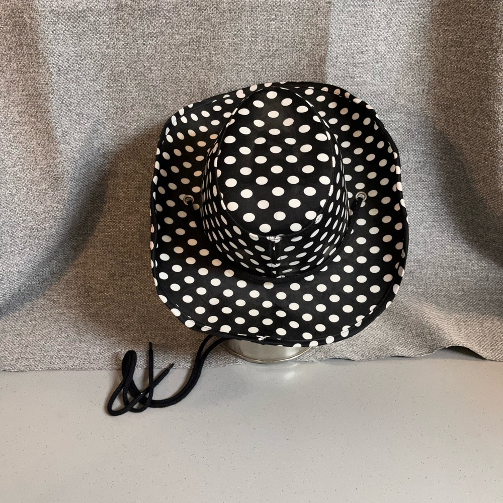 Black poka dot cowgirl hat! Never worn and in great condition!